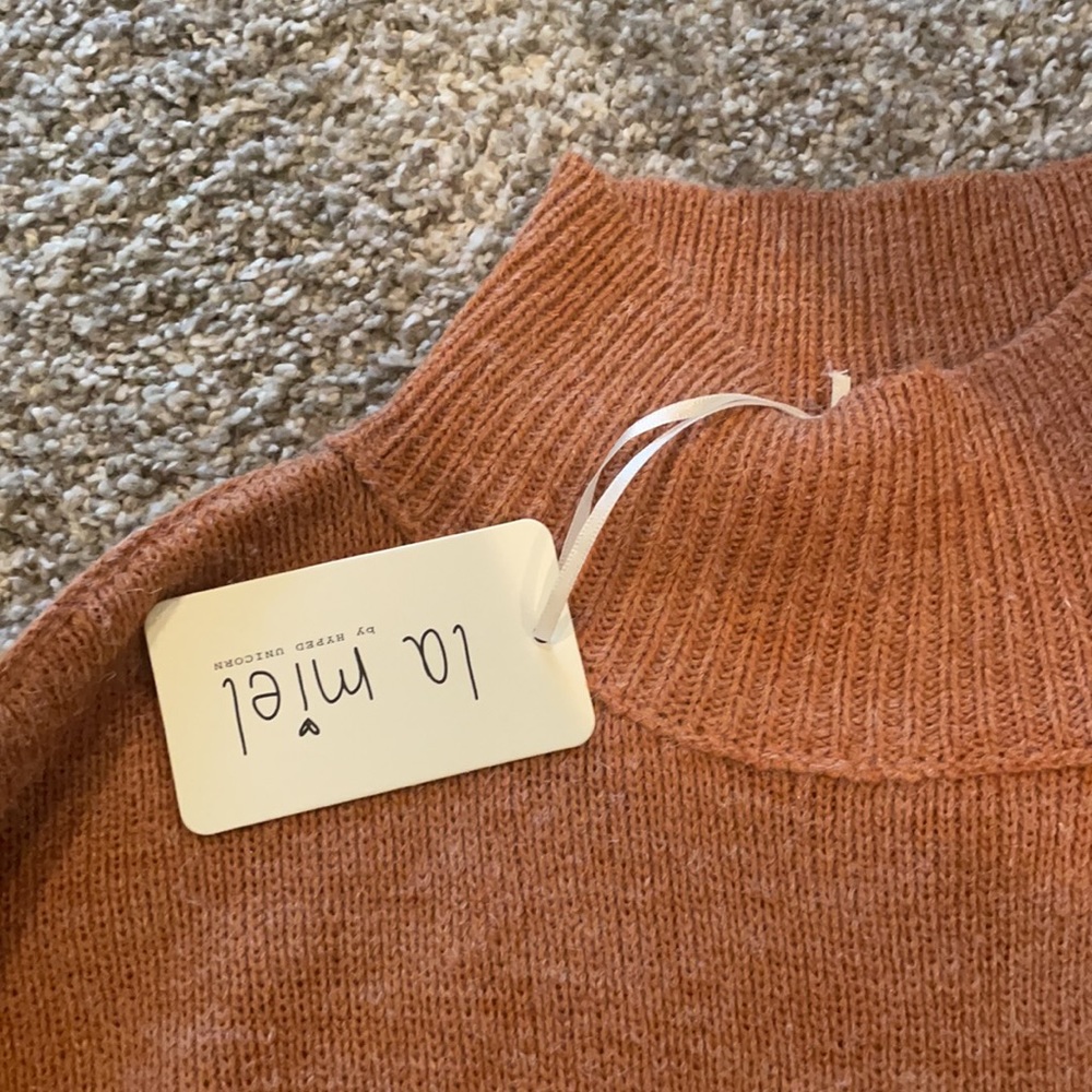 High Rise Sweater - Picture 3 of 5